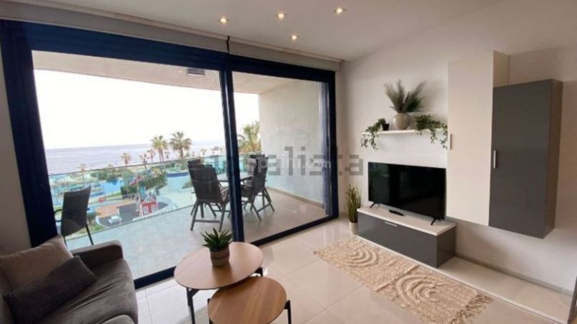 Resale - Wohnung -
Torrevieja - Punta Prima