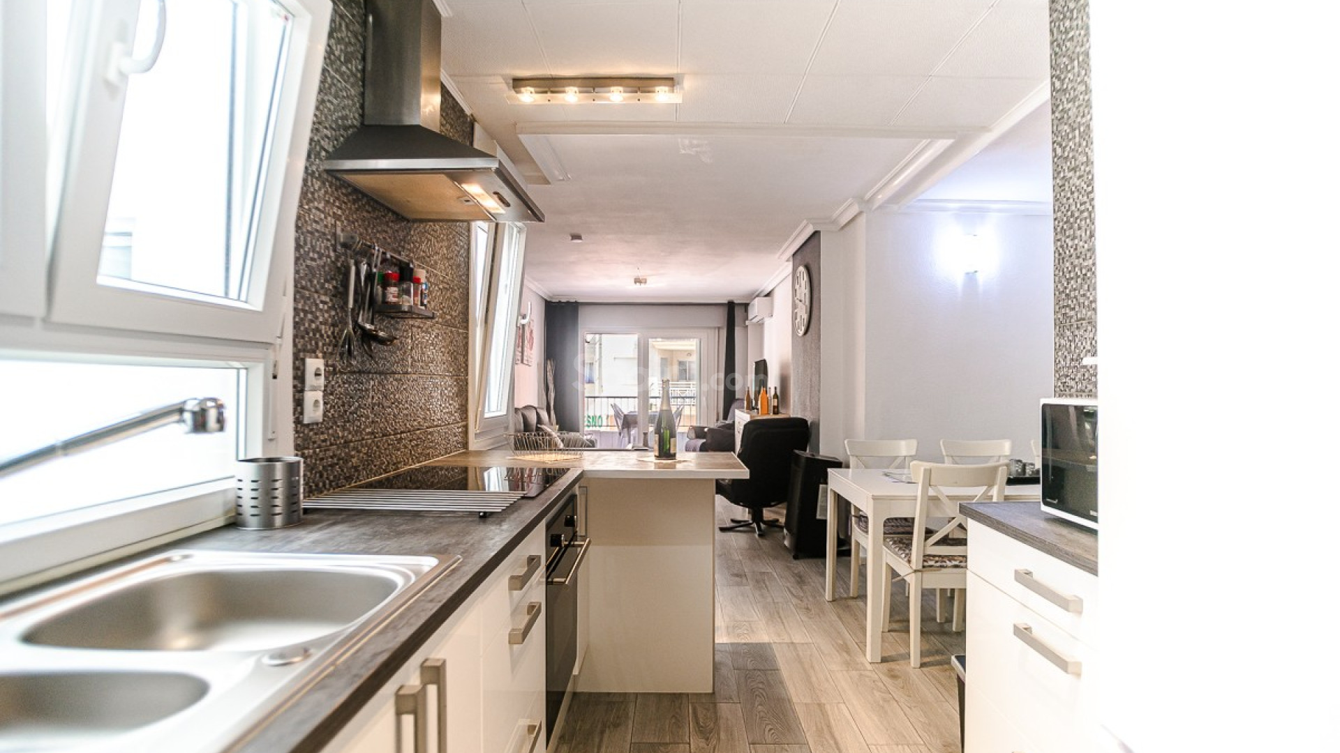 Resale - Wohnung -
TORREVIEJA - Torrevieja