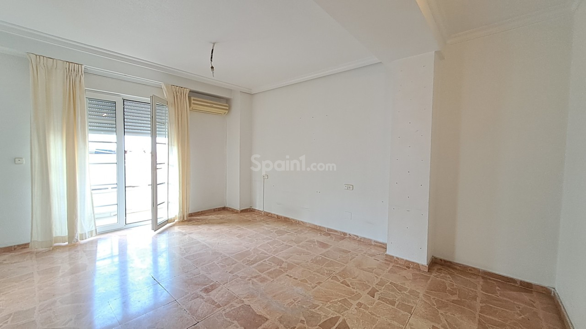 Resale - Wohnung -
Torrevieja