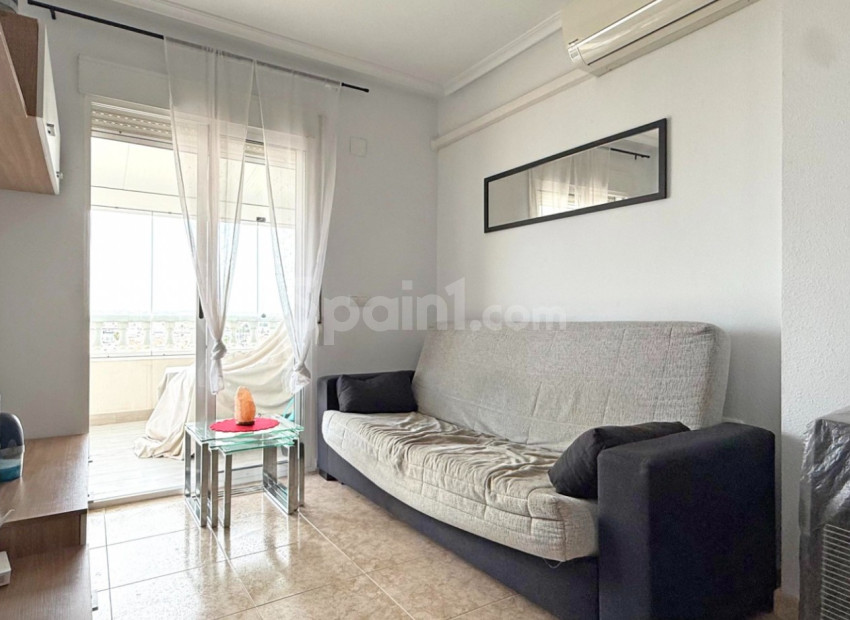 Resale - Wohnung -
Torrevieja