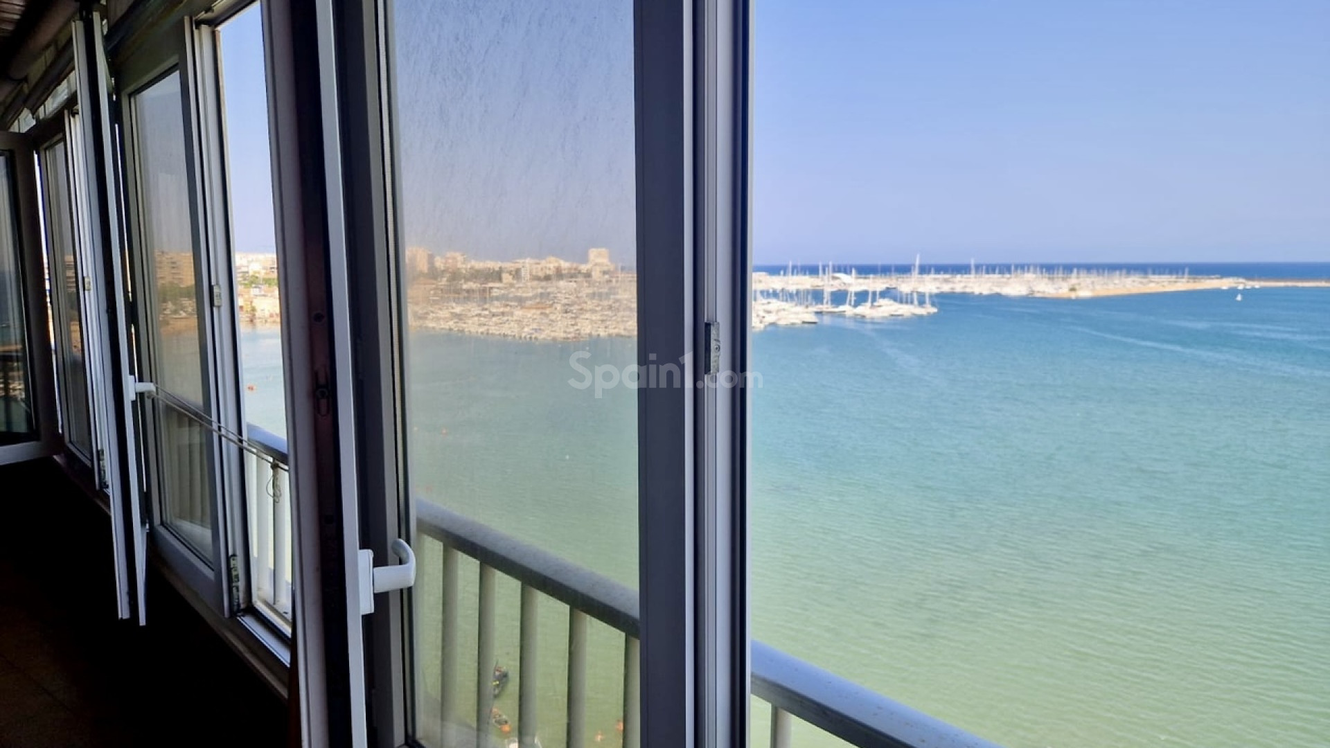 Resale - Wohnung -
Torrevieja