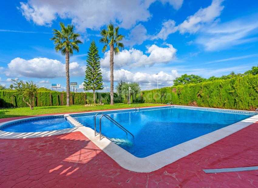 Resale - Wohnung -
Torrevieja