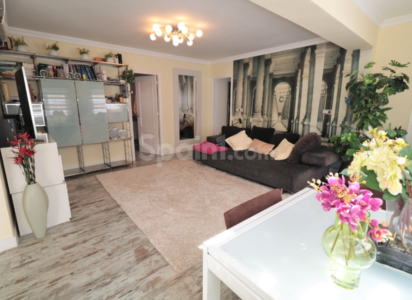 Resale - Wohnung -
Torrevieja