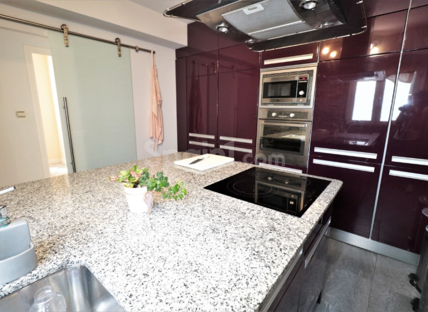 Resale - Wohnung -
Torrevieja