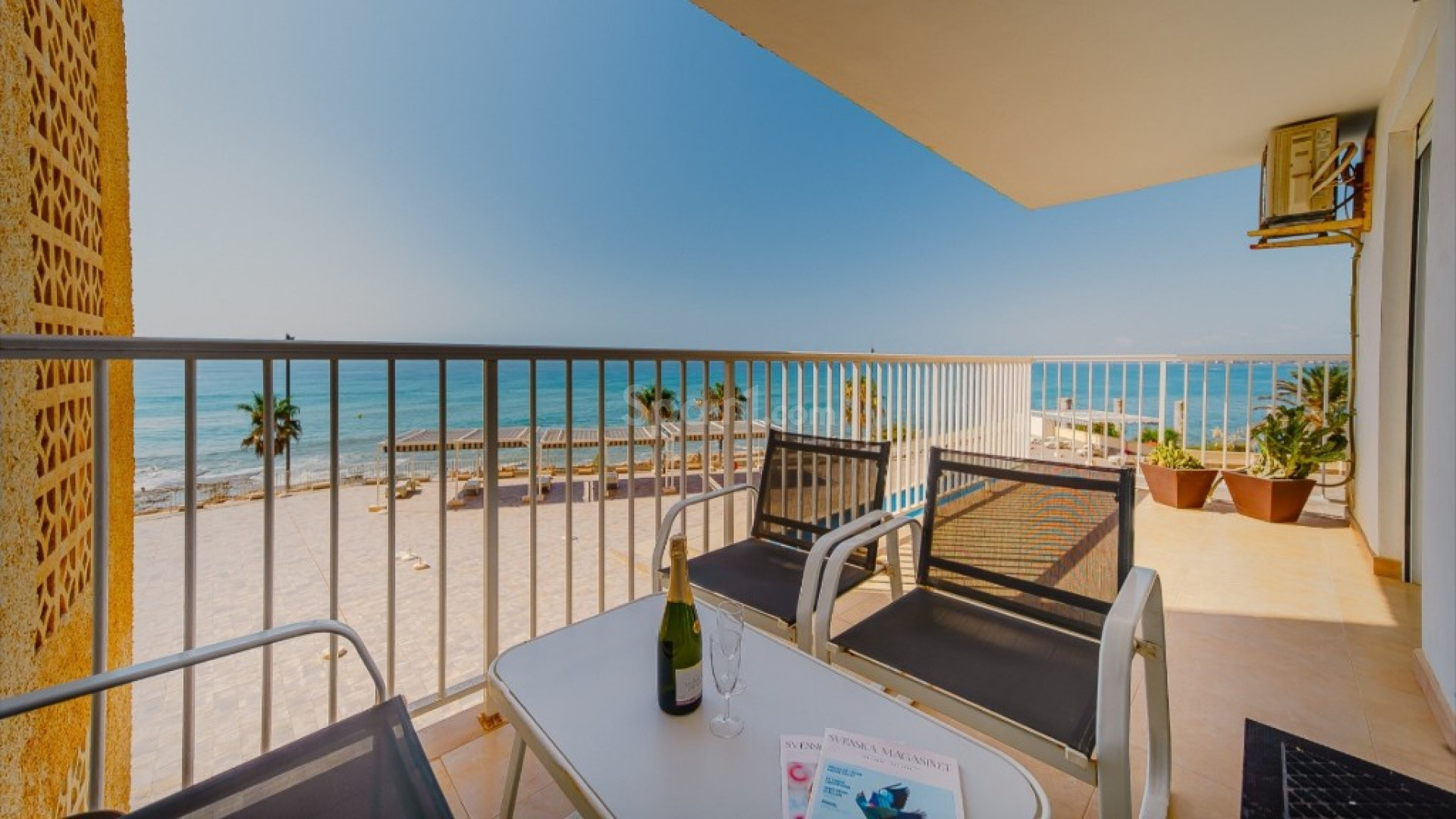 Resale - Wohnung -
Torrevieja