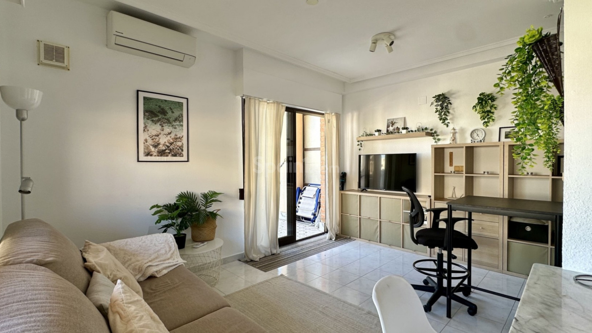 Resale - Wohnung -
Torrevieja