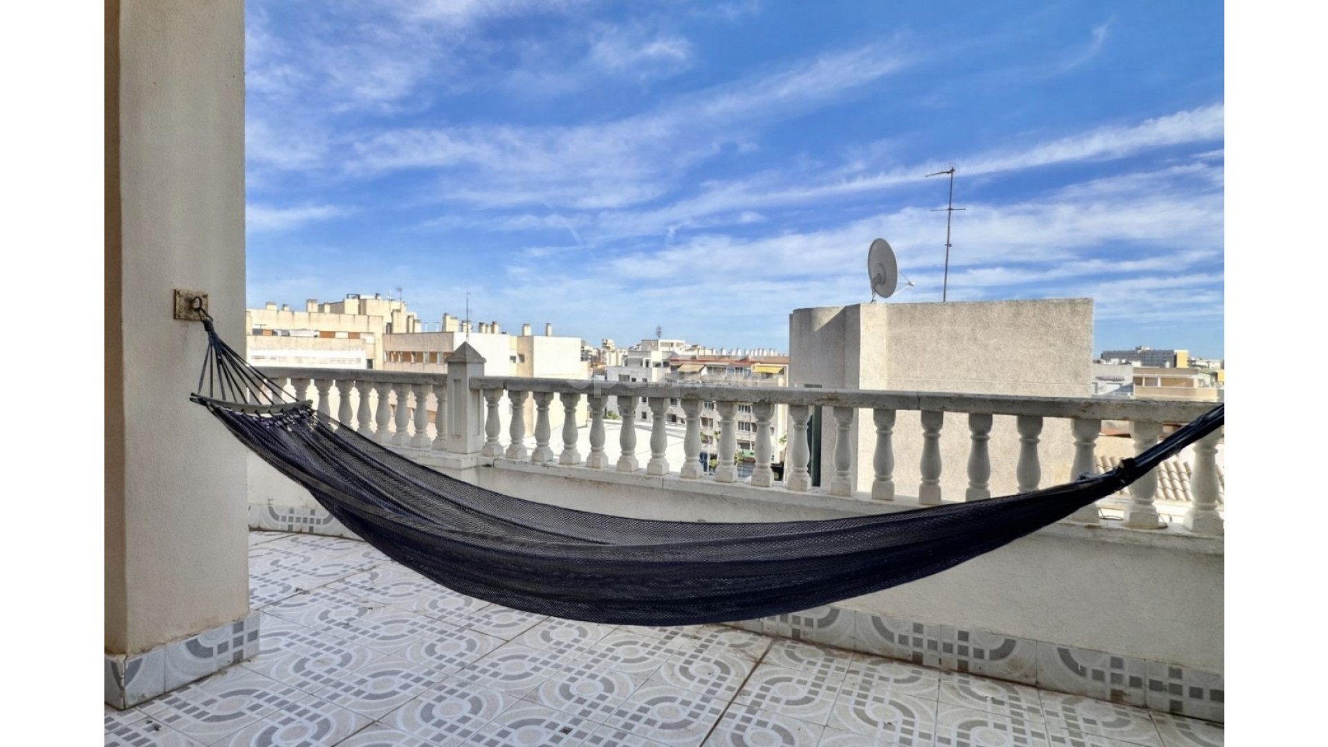 Resale - Wohnung -
Torrevieja