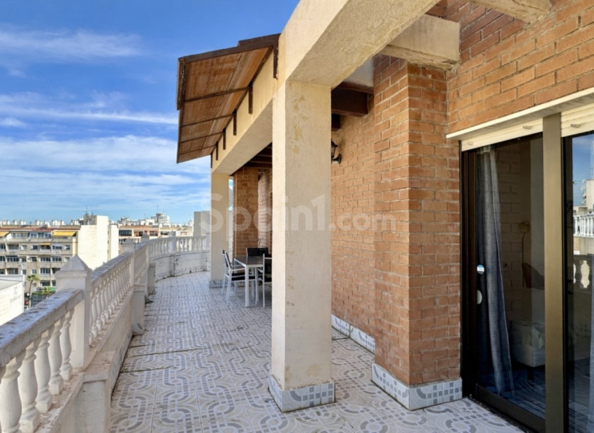 Resale - Wohnung -
Torrevieja