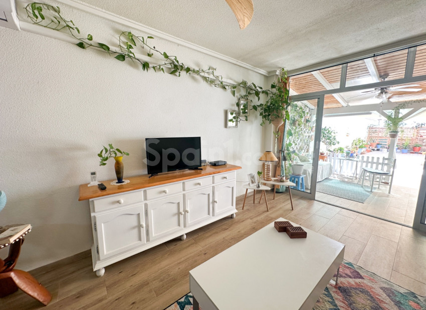 Resale - Wohnung -
Torrevieja