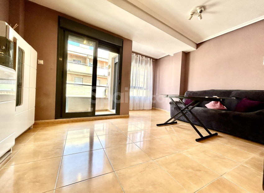 Resale - Wohnung -
Torrevieja