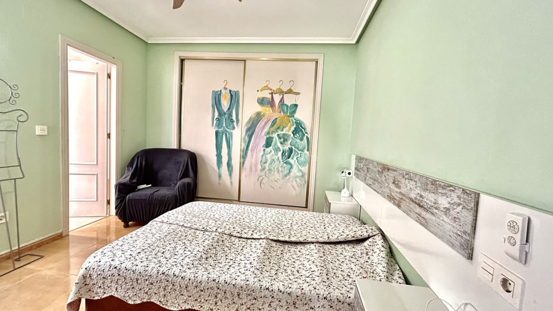 Resale - Wohnung -
Torrevieja