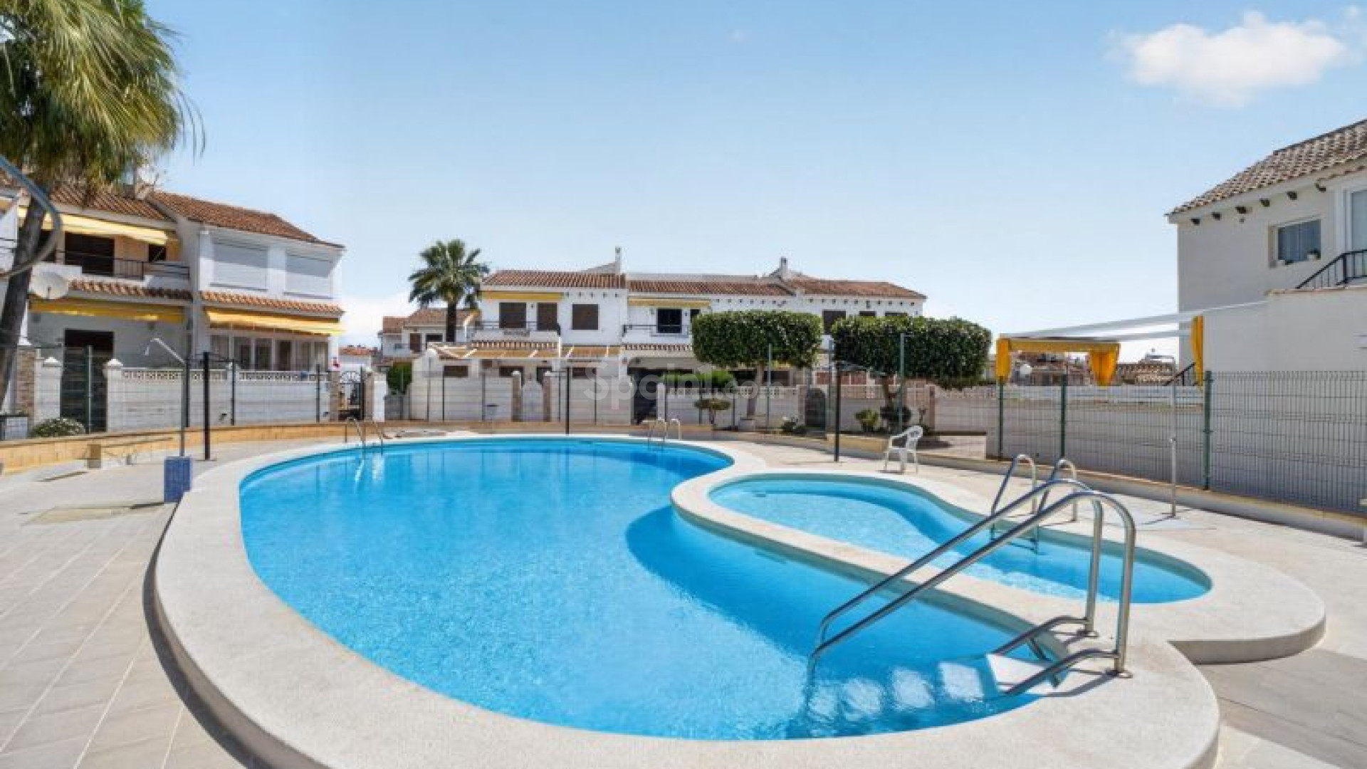 Resale - Wohnung -
Torrevieja