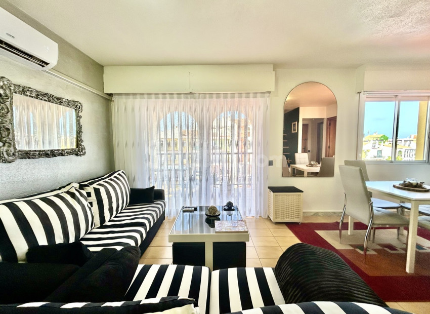 Resale - Wohnung -
Torrevieja