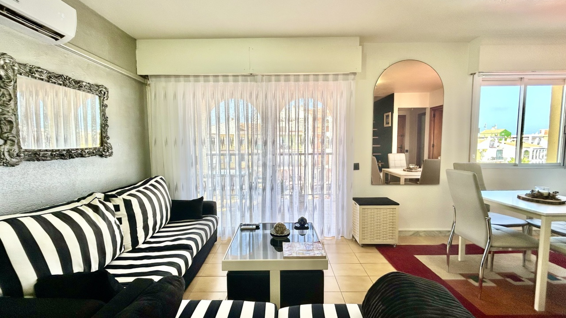Resale - Wohnung -
Torrevieja