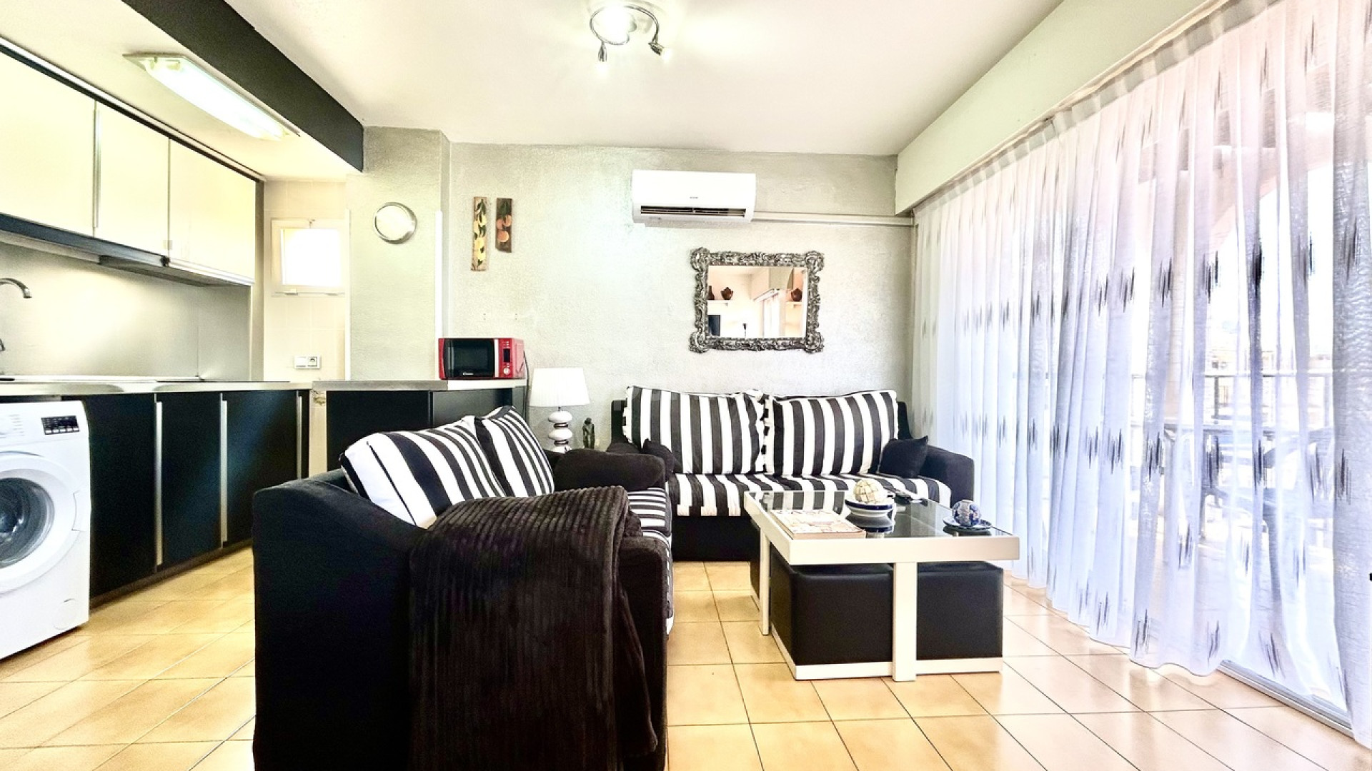 Resale - Wohnung -
Torrevieja
