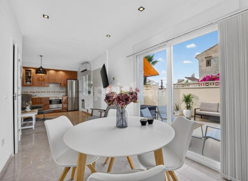 Resale - Wohnung -
Torrevieja
