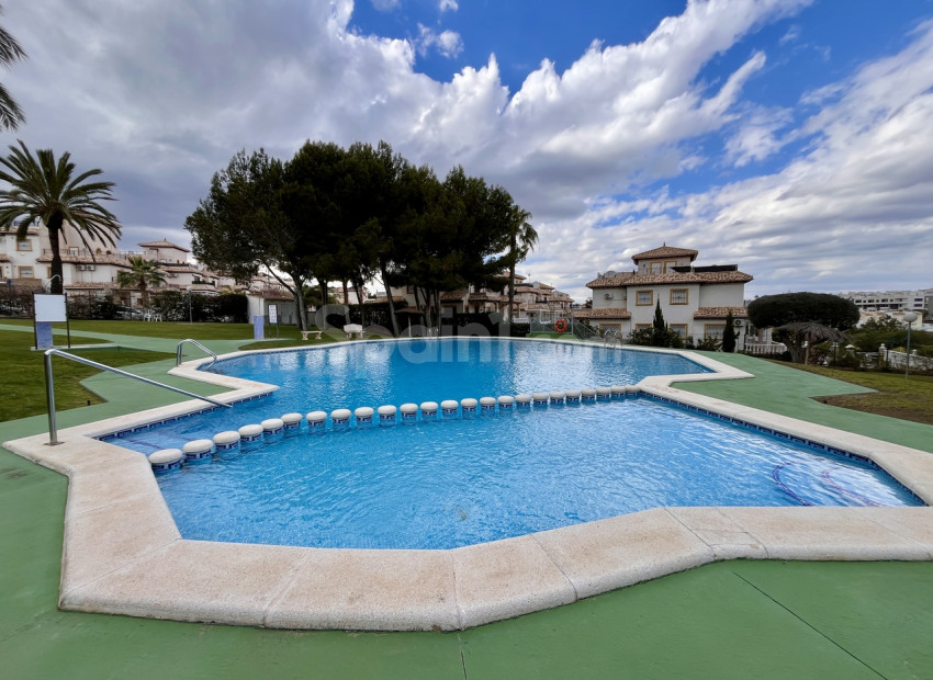 Resale - Wohnung -
Villamartín - Villamartin