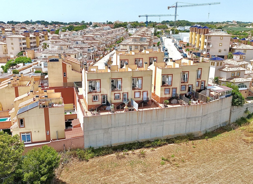 Segunda mano - Adosado -
Cabo Roig