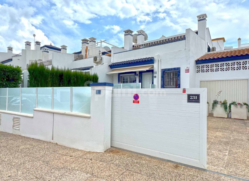 Segunda mano - Adosado -
Orihuela Costa - Los Dolses