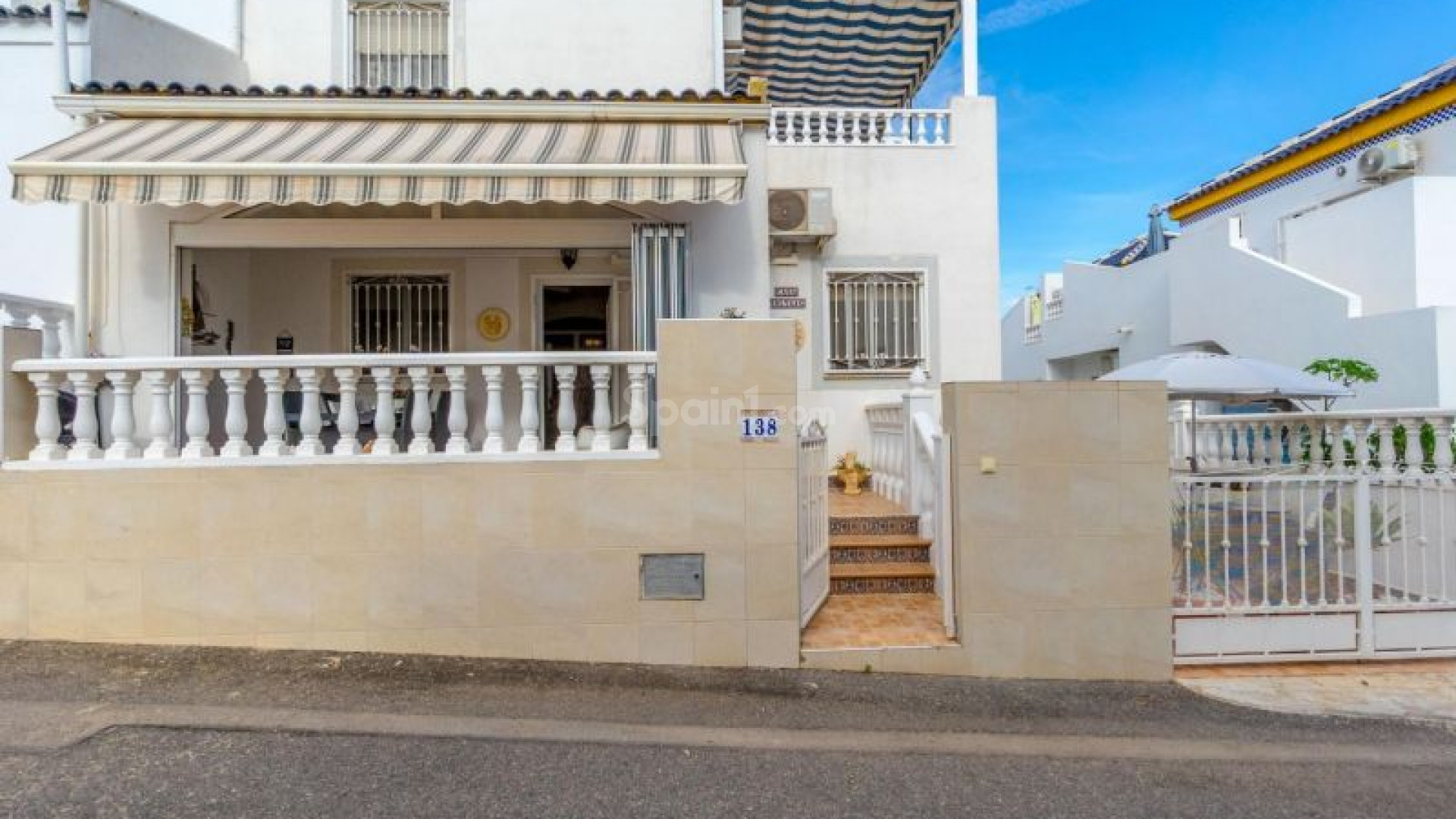 Segunda mano - Adosado -
Torrevieja - Los Balcones