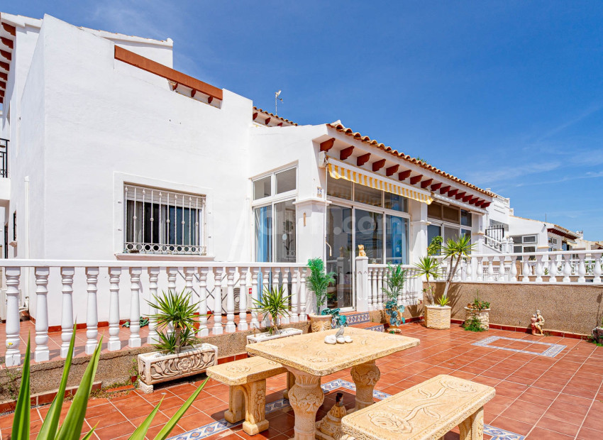Segunda mano - Adosado -
Torrevieja - Punta Prima