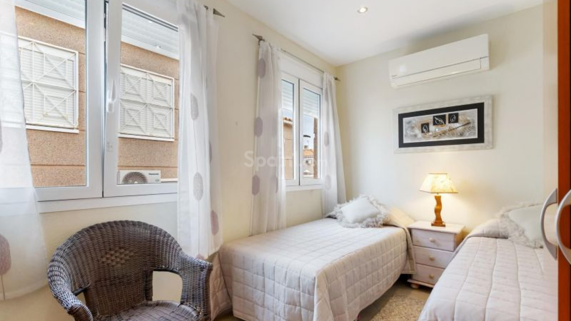 Segunda mano - Adosado -
Torrevieja