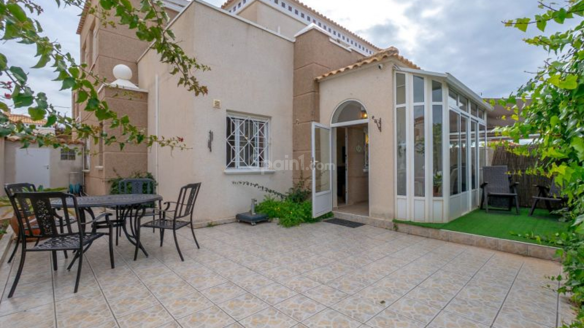 Segunda mano - Adosado -
Torrevieja