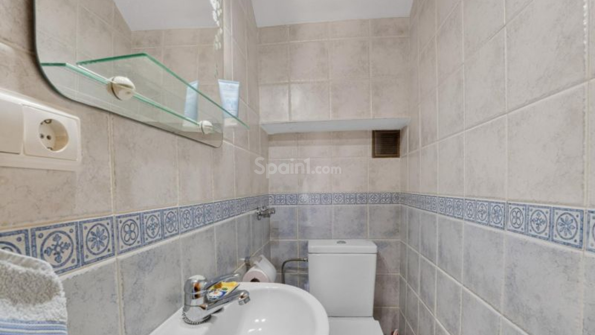 Segunda mano - Adosado -
Torrevieja