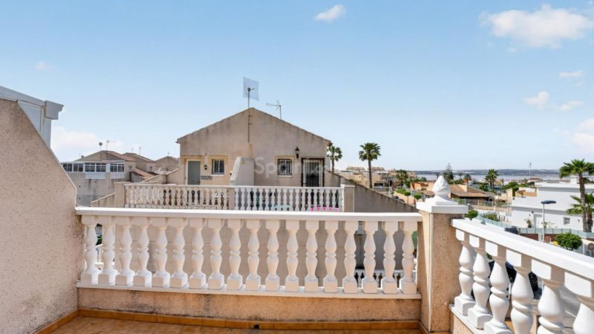 Segunda mano - Adosado -
Torrevieja