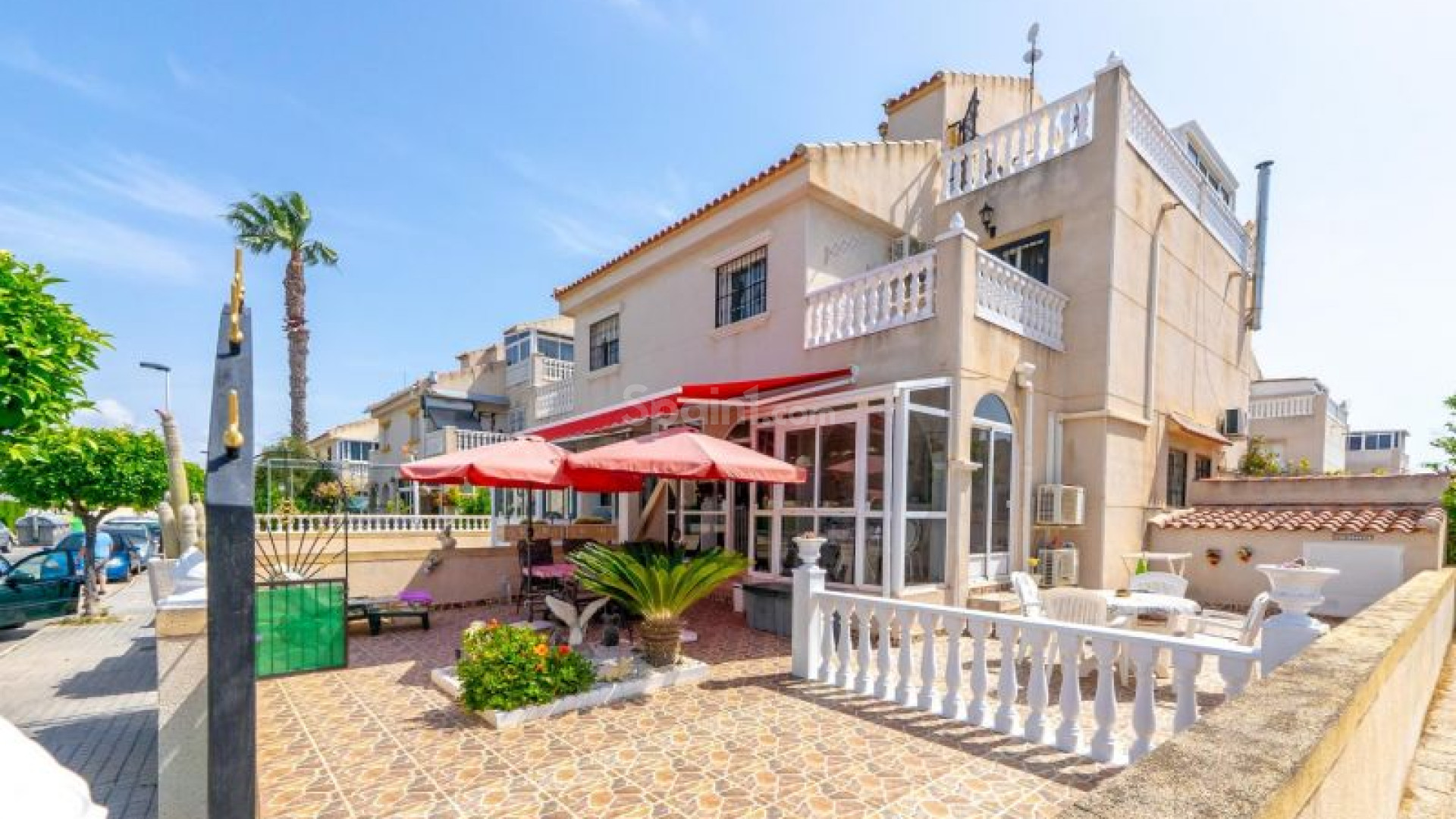 Segunda mano - Adosado -
Torrevieja