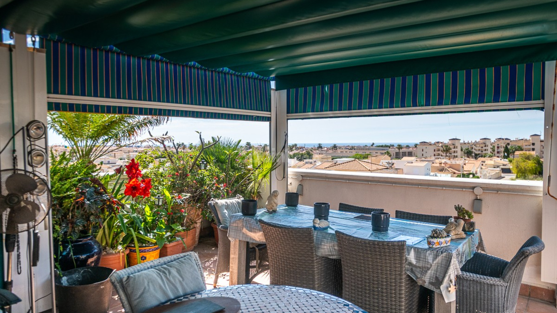 Segunda mano - Apartamento -
ALICANTE - La Florida