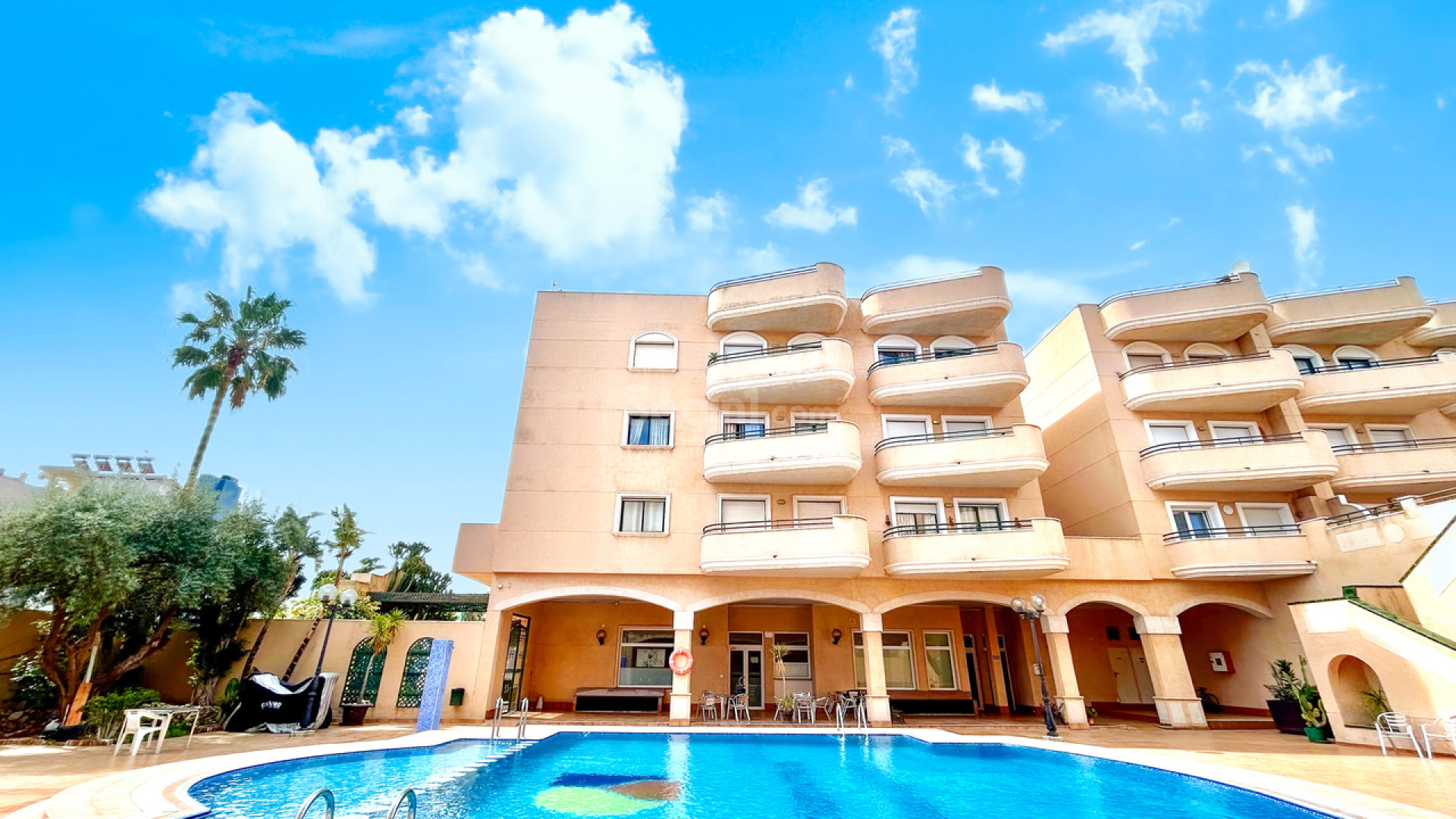 Segunda mano - Apartamento -
Cabo Roig