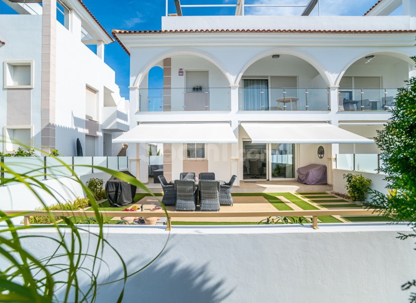 Segunda mano - Apartamento -
CIUDAD QUESADA