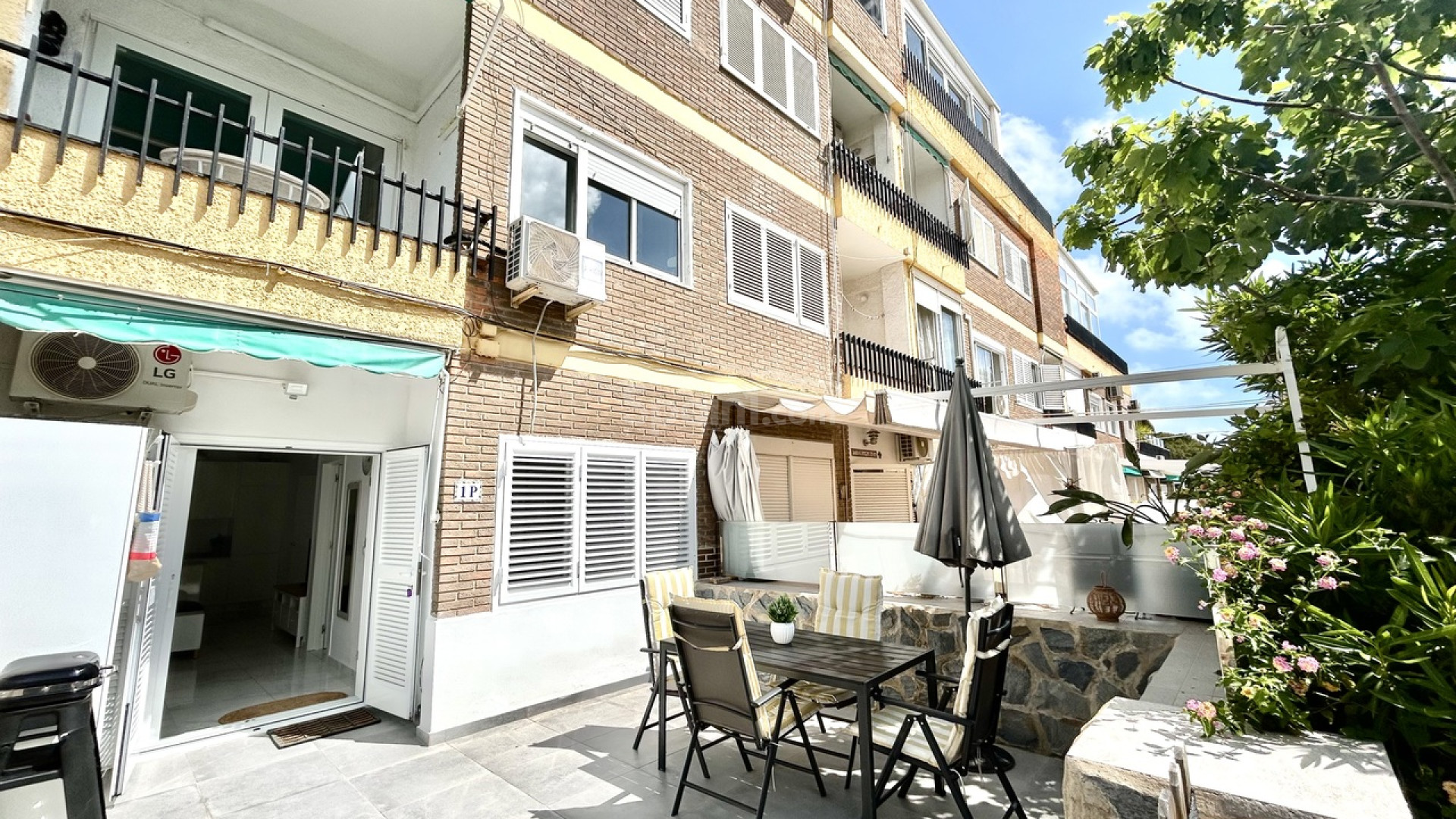 Segunda mano - Apartamento -
La Zenia