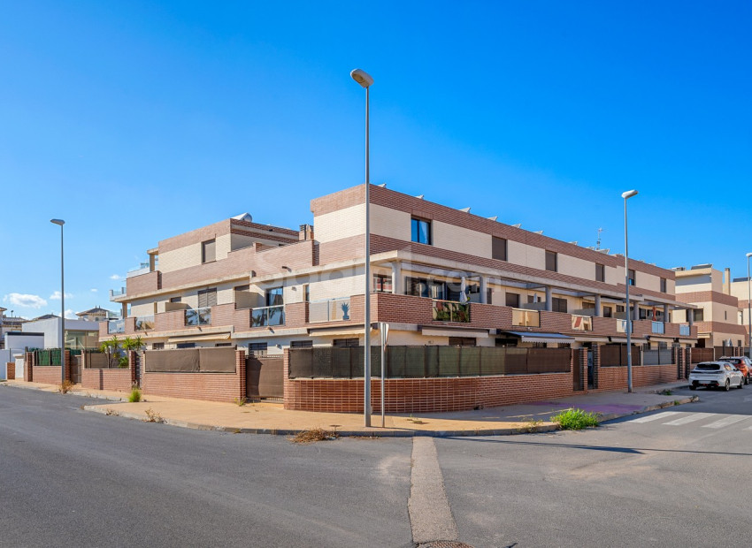 Segunda mano - Apartamento -
Lomas de Cabo Roig