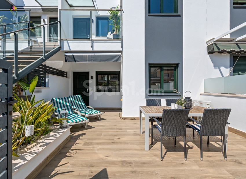 Segunda mano - Apartamento -
Orihuela Costa - La Zenia