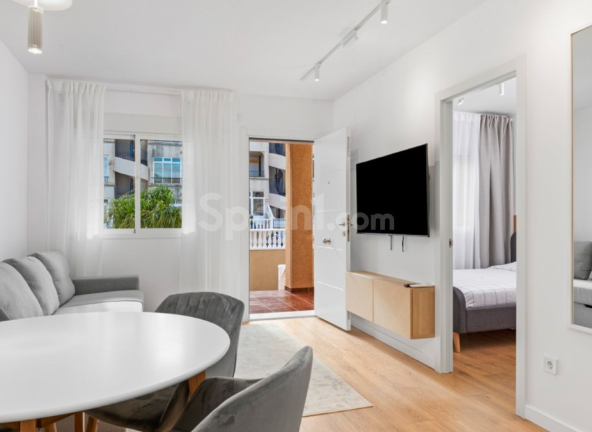 Segunda mano - Apartamento -
Orihuela Costa - Punta Prima