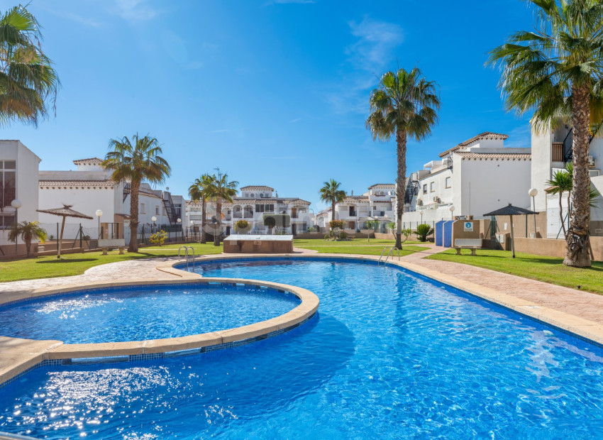 Segunda mano - Apartamento -
Orihuela Costa - Punta Prima