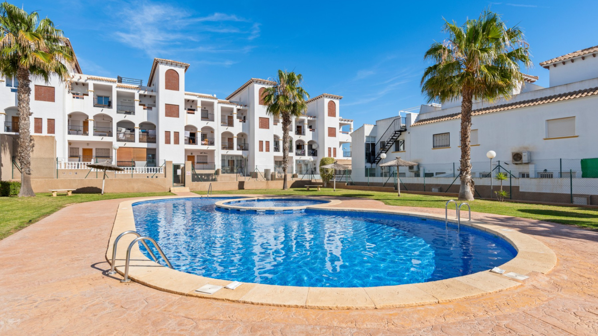 Segunda mano - Apartamento -
Orihuela Costa - Punta Prima