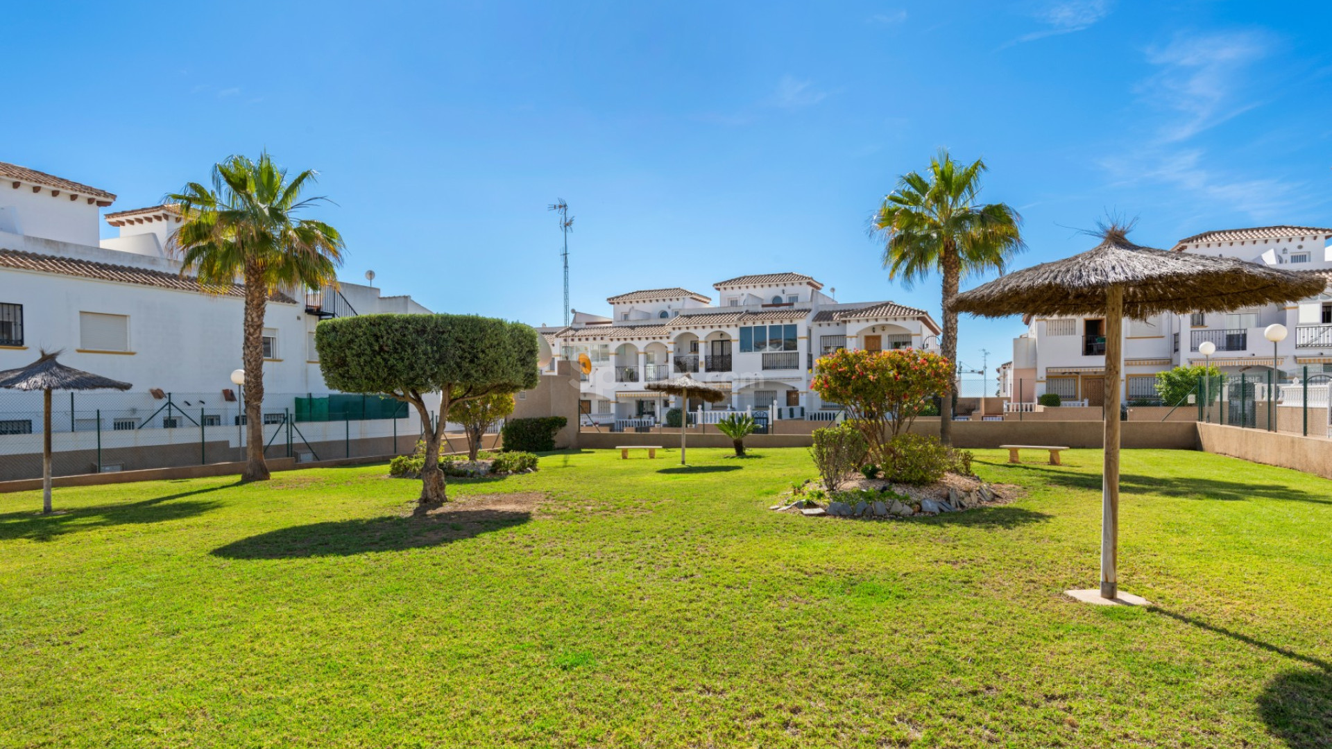Segunda mano - Apartamento -
Orihuela Costa - Punta Prima