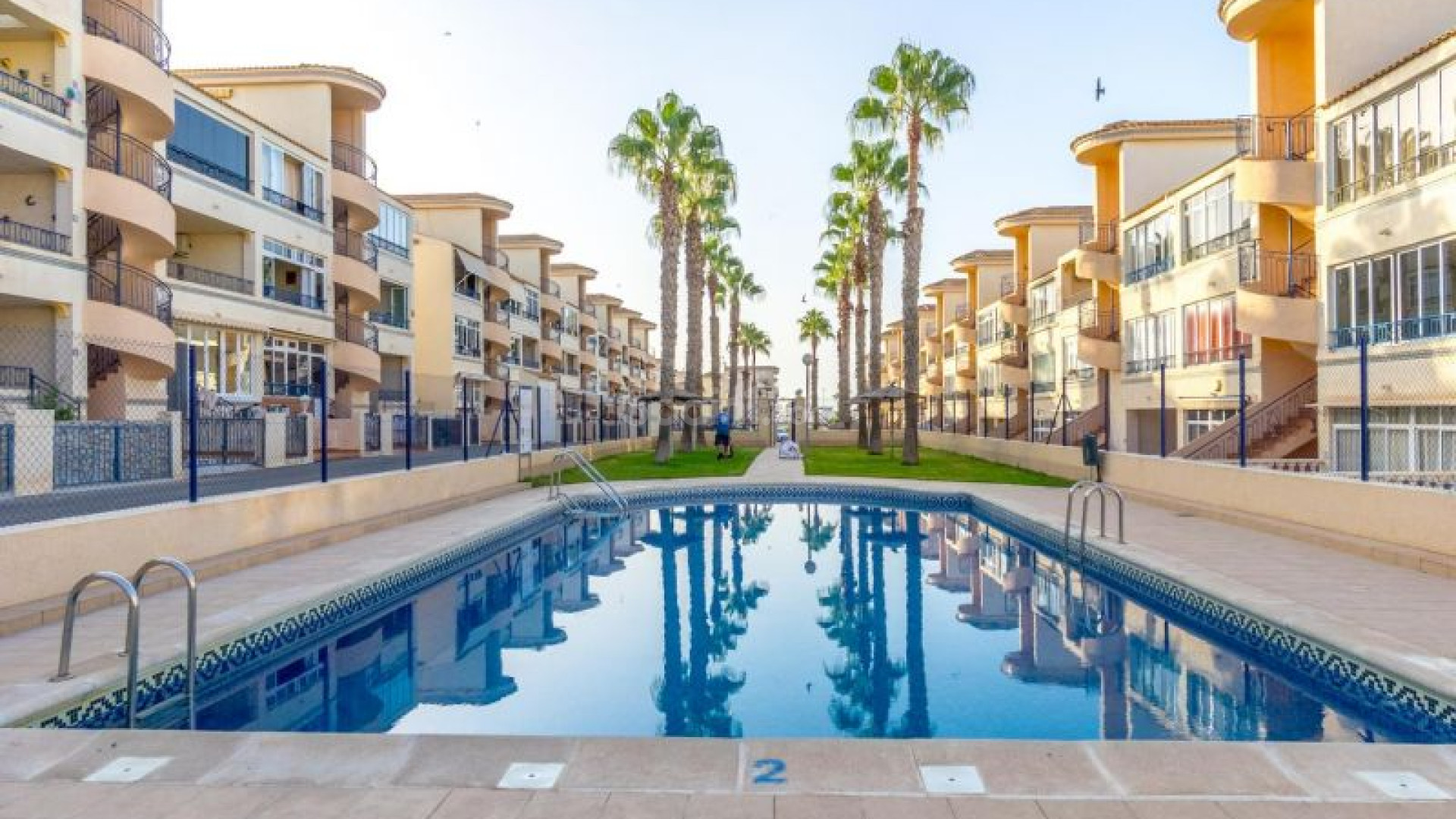 Segunda mano - Apartamento -
Orihuela Costa - Punta Prima