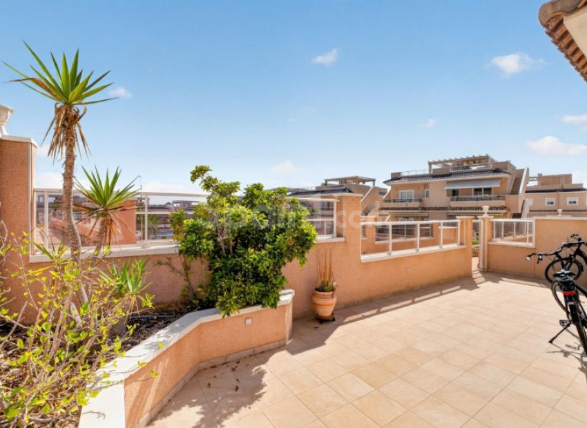 Segunda mano - Apartamento -
Orihuela Costa - Punta Prima
