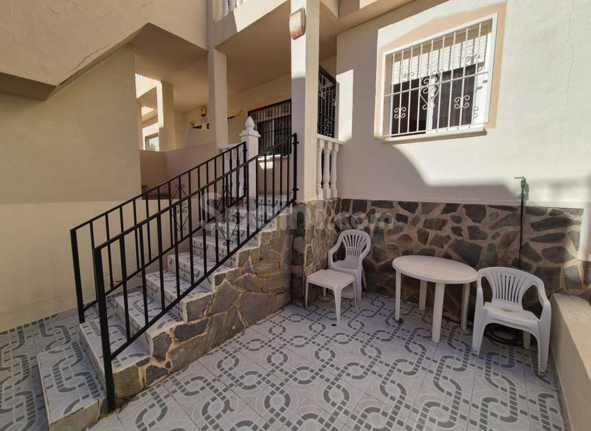 Segunda mano - Apartamento -
Playa Flamenca