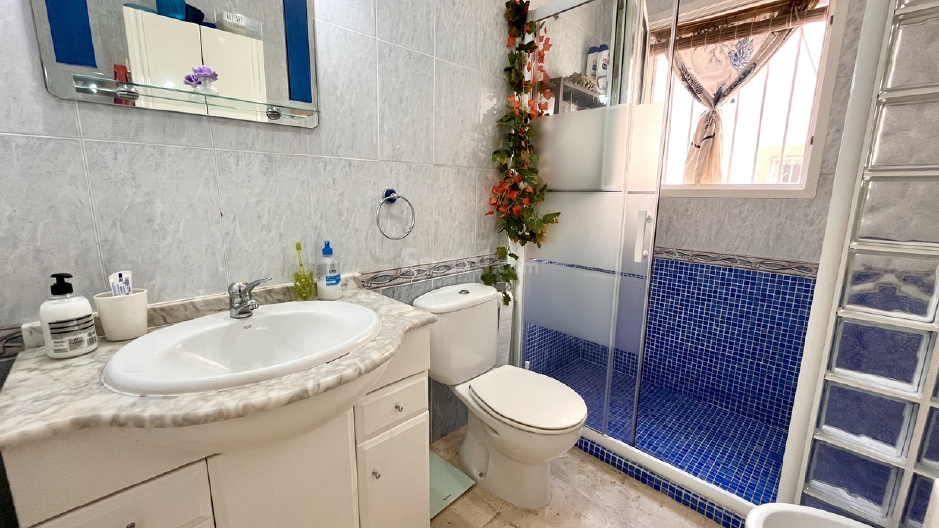 Segunda mano - Apartamento -
Playa Flamenca