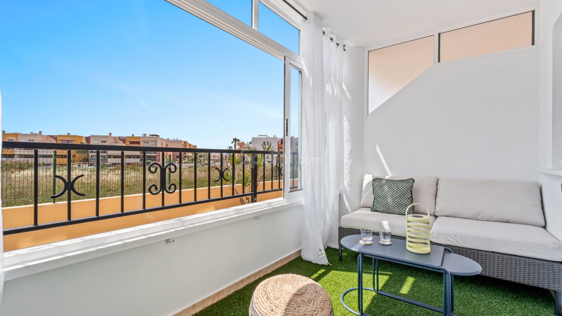 Segunda mano - Apartamento -
Playa Flamenca