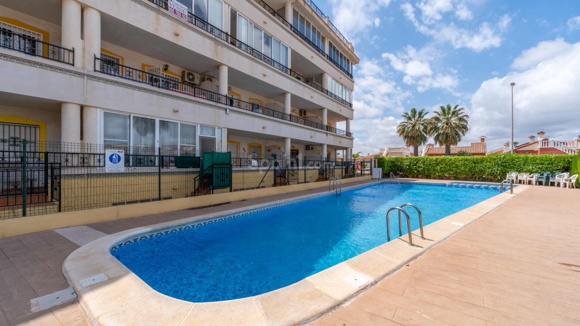 Segunda mano - Apartamento -
Playa Flamenca