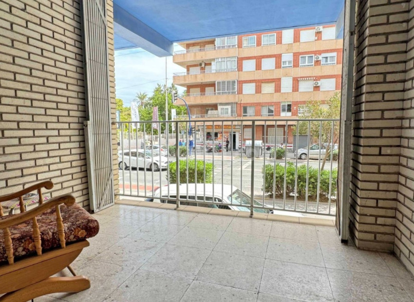 Segunda mano - Apartamento -
Torrevieja - El Acequión - Los Náufragos