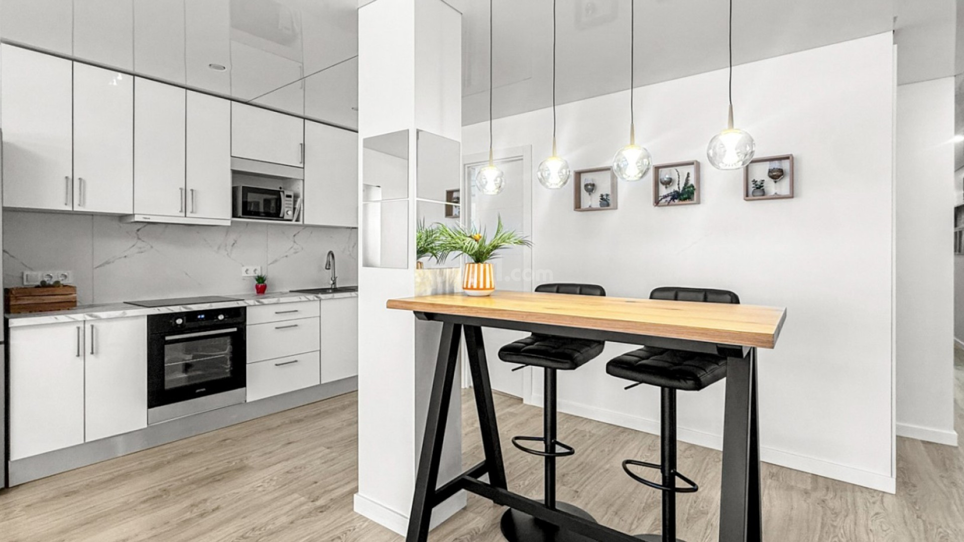 Segunda mano - Apartamento -
Torrevieja - El Acequión - Los Náufragos
