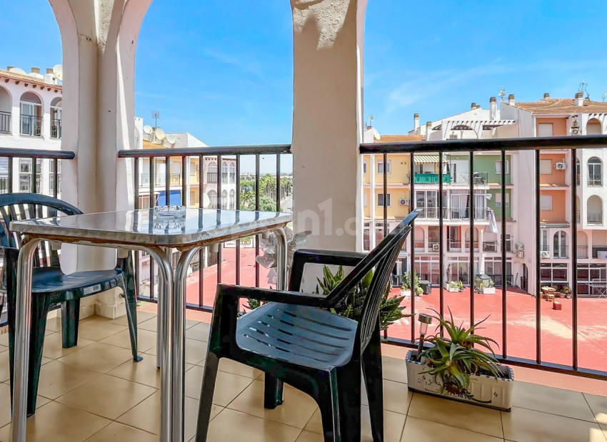 Segunda mano - Apartamento -
Torrevieja - Mar Azul