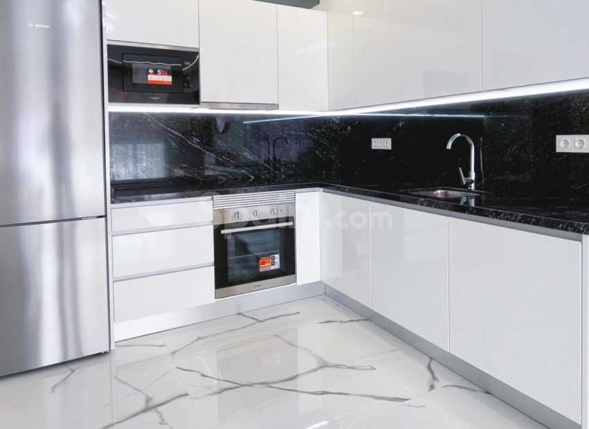 Segunda mano - Apartamento -
Torrevieja - Playa del Cura